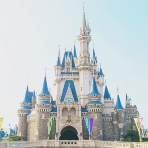 秋の東京ディズニーランドでプロポーズはいかがでしょうか