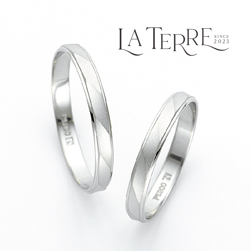 姫路の鍛造製法の結婚指輪LA TERREメール