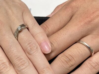 重ね付けのデザインが人気な「RosettELife・RosettE」の婚約指輪・結婚指輪をご成約頂きました